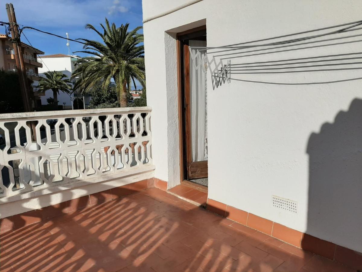 فيلا Casa Franch هوسبيتاليت دي لانفنت المظهر الخارجي الصورة