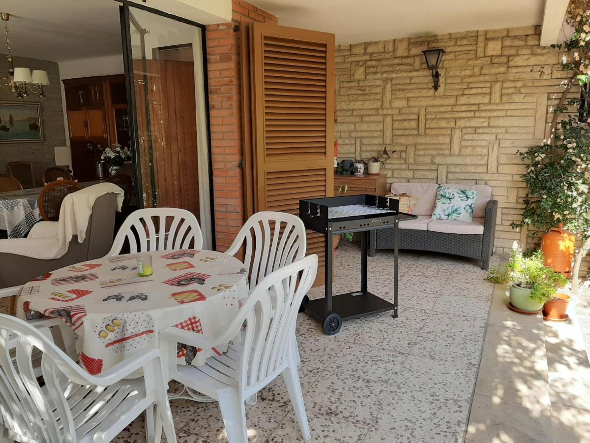 فيلا Casa Franch هوسبيتاليت دي لانفنت المظهر الخارجي الصورة