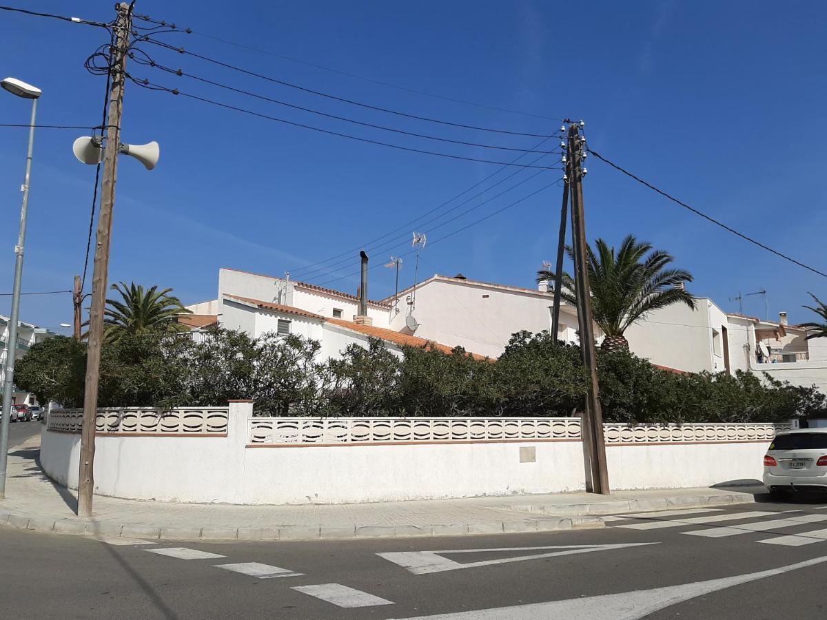 فيلا Casa Franch هوسبيتاليت دي لانفنت المظهر الخارجي الصورة