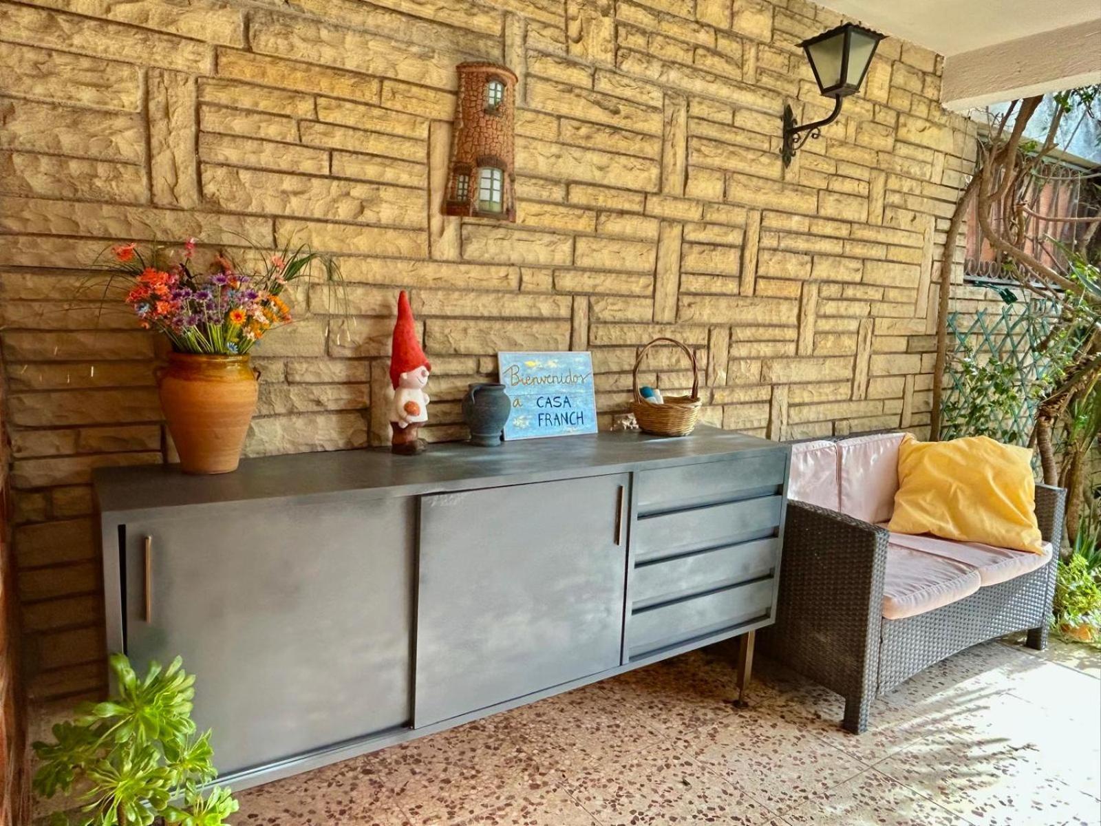 فيلا Casa Franch هوسبيتاليت دي لانفنت المظهر الخارجي الصورة